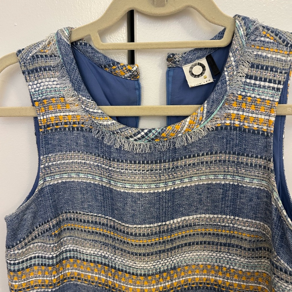 Lightweight AKEMI + QIN linen blend dress.